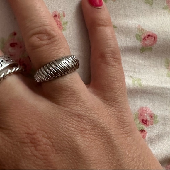 Sterling Silver Crescent Ring - Picture 3 of 6
